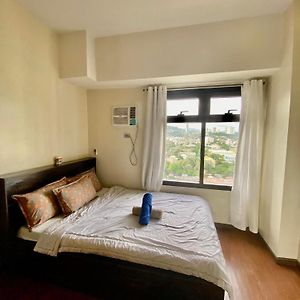 1 Bedroom With Balcony Azalea Condo